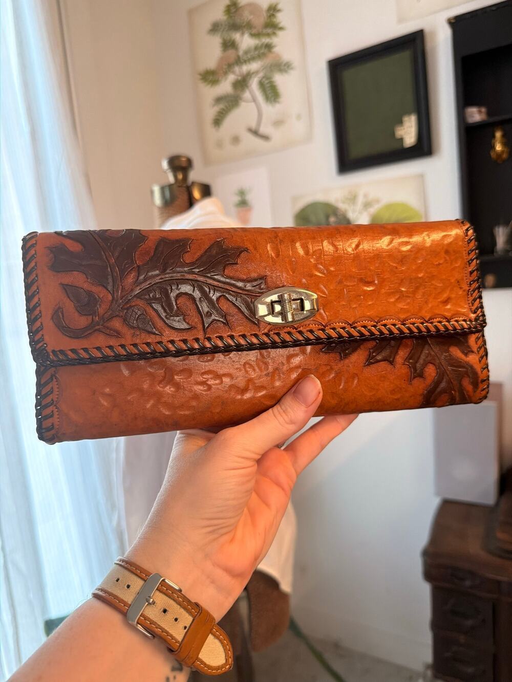 Vintage Hand Tooled Leather Clutch Wallet Oak Leaf Pink Lizard Interior Western